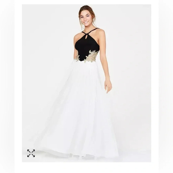 Blondie Nites Dresses & Skirts - Blonde Nites Junior’s Keyhole Appliqué Prom Dress‎